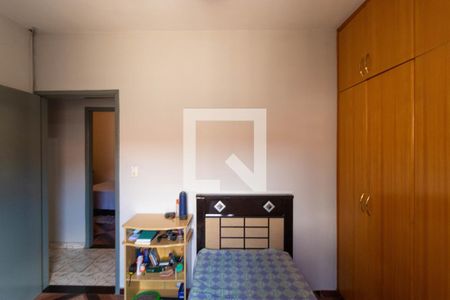 Casa à venda com 220m², 4 quartos e 3 vagas Casa à venda com 220m², 4 quartos e 3 vagasQuarto 02