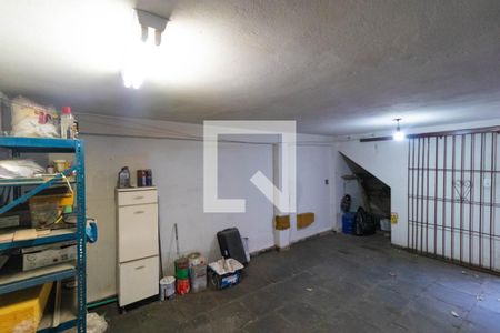 Casa à venda com 220m², 4 quartos e 3 vagas Casa à venda com 220m², 4 quartos e 3 vagasGaragem