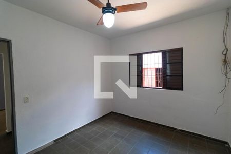 Casa à venda com 220m², 4 quartos e 3 vagas Casa à venda com 220m², 4 quartos e 3 vagasQuarto da Casa 02