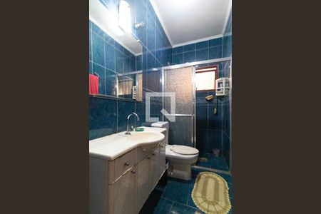 Casa à venda com 220m², 4 quartos e 3 vagas Casa à venda com 220m², 4 quartos e 3 vagasBanheiro