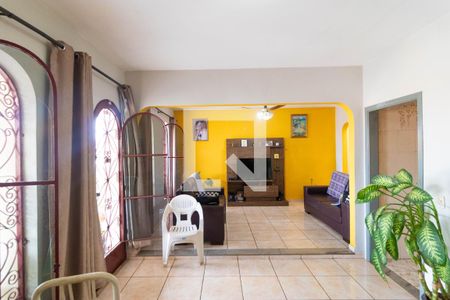 Salas de casa à venda com 4 quartos, 220m² em Jardim Santa Lúcia, Campinas