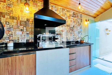 Casa de condomínio à venda com 254m², 3 quartos e 4 vagas Casa de condomínio à venda com 254m², 3 quartos e 4 vagasÁrea da Churrasqueira