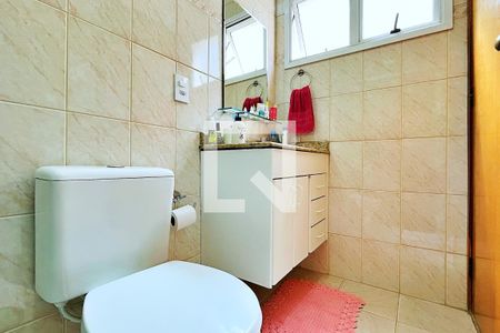 Casa de condomínio à venda com 254m², 3 quartos e 4 vagas Casa de condomínio à venda com 254m², 3 quartos e 4 vagasBanheiro da Suíte 3