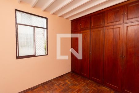 Quarto 1 de apartamento para alugar com 2 quartos, 70m² em Inconfidentes , Contagem