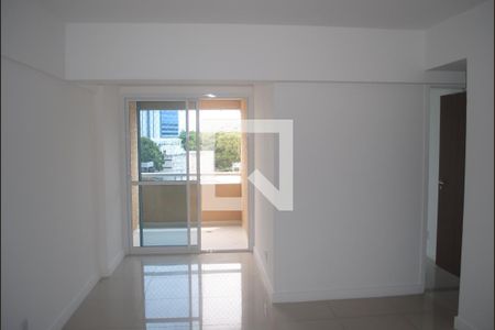 Sala de apartamento para alugar com 2 quartos, 68m² em Narandiba, Salvador