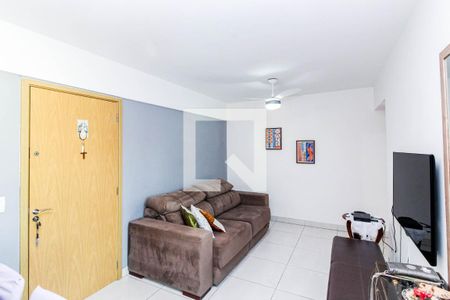 Sala de apartamento para alugar com 2 quartos, 62m² em Ipiranga, Belo Horizonte