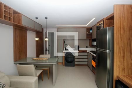 Sala  de apartamento para alugar com 1 quarto, 40m² em Funcionários, Belo Horizonte