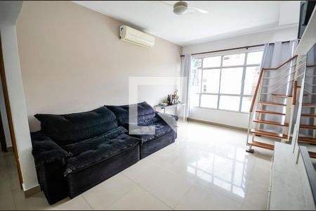 Sala de casa à venda com 3 quartos, 153m² em Tijuca, Rio de Janeiro