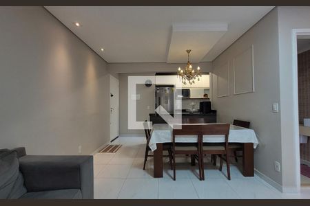 Sala de apartamento à venda com 2 quartos, 66m² em Vila Metalúrgica, Santo André