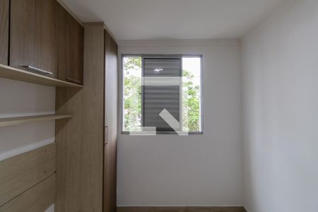 Quarto 1 de apartamento para alugar com 2 quartos, 45m² em Vila Raquel, São Paulo