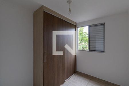 Quarto 2 de apartamento para alugar com 2 quartos, 45m² em Vila Raquel, São Paulo