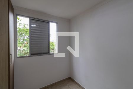 Quarto 1 de apartamento para alugar com 2 quartos, 45m² em Vila Raquel, São Paulo