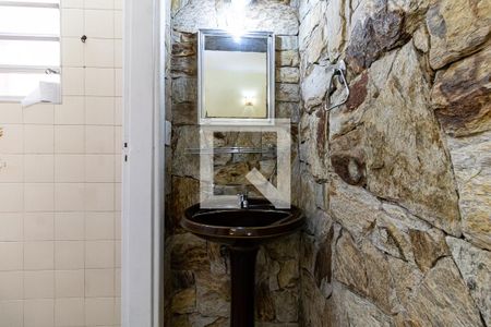 Lavabo de casa para alugar com 3 quartos, 158m² em Vila Moinho Velho, São Paulo