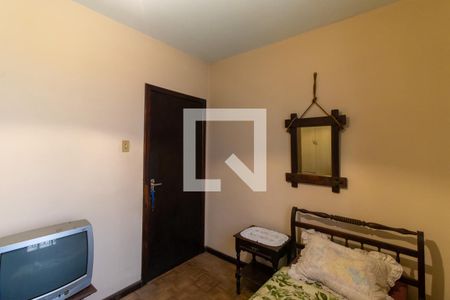 Quarto 1 de casa para alugar com 8 quartos, 130m² em Capão da Imbuia, Pinhais