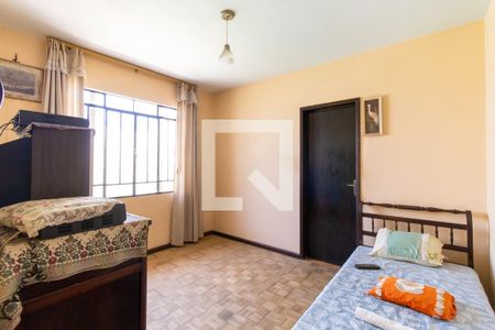 Quarto 2 de casa para alugar com 8 quartos, 130m² em Capão da Imbuia, Pinhais