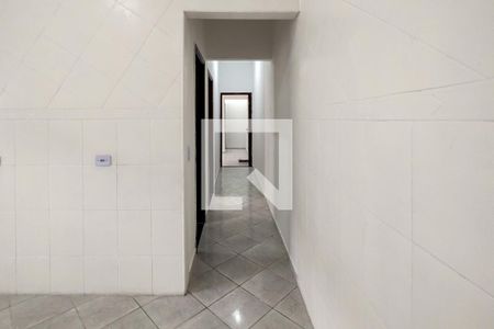 Corredor de casa para alugar com 2 quartos, 150m² em Vila Tupi, Praia Grande