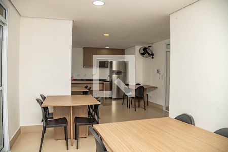 Apartamento à venda com 50m², 2 quartos e 1 vaga Apartamento à venda com 50m², 2 quartos e 1 vagaÁrea comum - Salão de festas