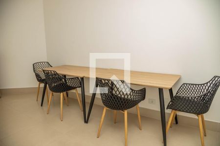 Apartamento à venda com 50m², 2 quartos e 1 vaga Apartamento à venda com 50m², 2 quartos e 1 vagaHome office