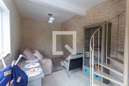 Casa à venda com 100m², 3 quartos e 4 vagas Casa à venda com 100m², 3 quartos e 4 vagasSala da Casa Auxiliar