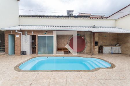 Casa à venda com 100m², 3 quartos e 4 vagas Casa à venda com 100m², 3 quartos e 4 vagasEspaço Gourmet