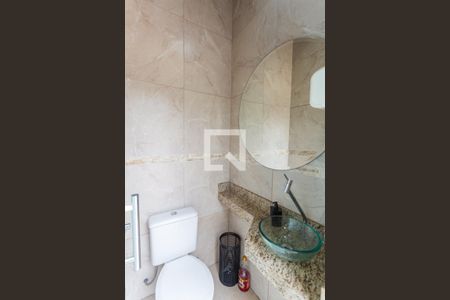 Casa à venda com 100m², 3 quartos e 4 vagas Casa à venda com 100m², 3 quartos e 4 vagasLavabo 1 do Espaço Gourmet