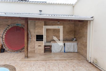 Casa à venda com 100m², 3 quartos e 4 vagas Casa à venda com 100m², 3 quartos e 4 vagasEspaço Gourmet