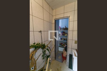 Casa à venda com 100m², 3 quartos e 4 vagas Casa à venda com 100m², 3 quartos e 4 vagasBanheiro Social 1