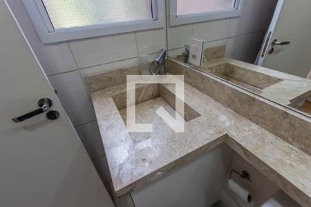 Banheiro de apartamento à venda com 2 quartos, 43m² em Colônia (zona Leste), São Paulo