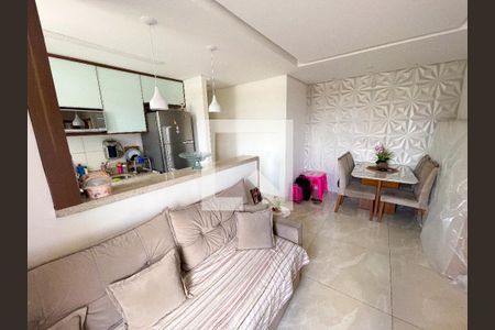 Sala de apartamento para alugar com 2 quartos, 57m² em Jk, Contagem