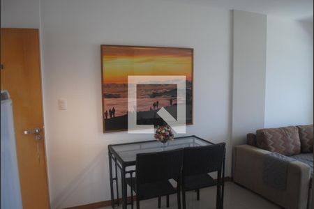 Sala de apartamento para alugar com 1 quarto, 45m² em Armação, Salvador