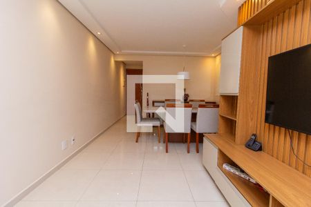 Sala de apartamento para alugar com 3 quartos, 63m² em Vila Marieta, São Paulo