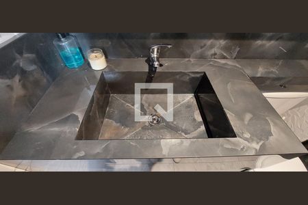 Apartamento à venda com 75m², 3 quartos e 2 vagas Apartamento à venda com 75m², 3 quartos e 2 vagasBanheiro 2