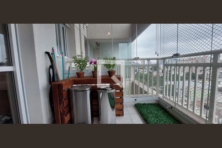 Varanda Sala de apartamento à venda com 3 quartos, 75m² em Vila Apiai, Santo André