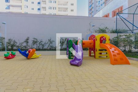 Apartamento à venda com 75m², 3 quartos e 2 vagas Apartamento à venda com 75m², 3 quartos e 2 vagasÁrea comum - Playground
