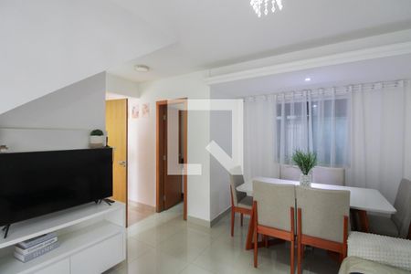 Sala de casa para alugar com 3 quartos, 120m² em Copacabana, Belo Horizonte