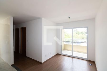 Sala de apartamento para alugar com 2 quartos, 40m² em Inhoaíba, Rio de Janeiro