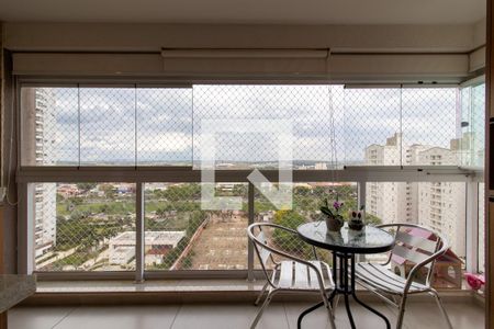 Varanda Sala de apartamento à venda com 2 quartos, 74m² em Fazenda Santa Cândida, Campinas