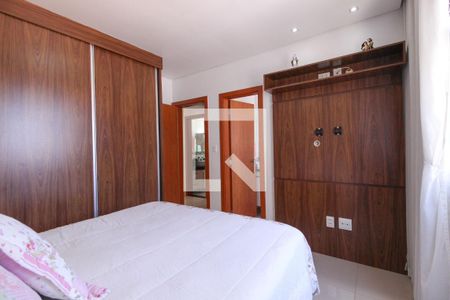 Quarto 2 de apartamento à venda com 3 quartos, 84m² em Jardim Industrial, Contagem