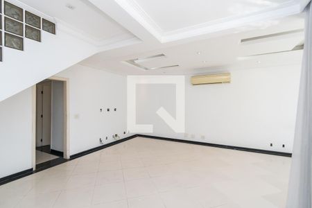 Sala de casa à venda com 4 quartos, 300m² em Vila da Penha, Rio de Janeiro