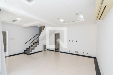 Sala de casa à venda com 4 quartos, 300m² em Vila da Penha, Rio de Janeiro