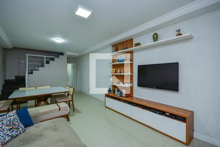 Sala de casa à venda com 3 quartos, 125m² em Vila Isa, São Paulo