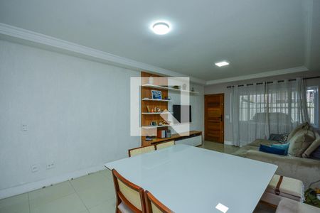 Sala de casa à venda com 3 quartos, 125m² em Vila Isa, São Paulo