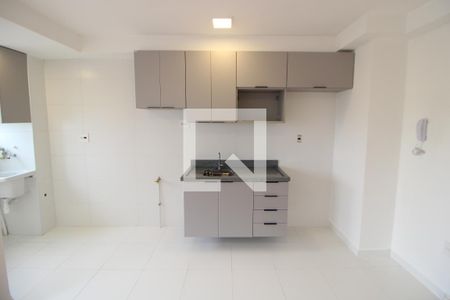 Sala / Cozinha de apartamento para alugar com 2 quartos, 39m² em Vila Paulicéia, São Paulo