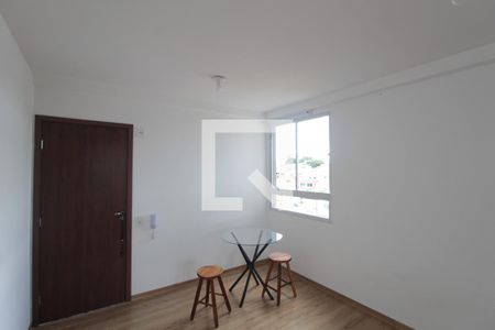 Sala de apartamento para alugar com 2 quartos, 43m² em Juliana, Belo Horizonte