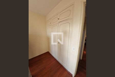 Foto 06 de apartamento à venda com 3 quartos, 107m² em Higienópolis, São Paulo