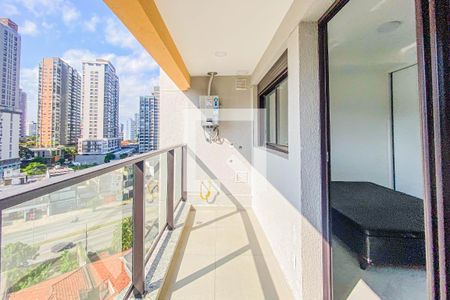 Varanda de kitnet/studio para alugar com 1 quarto, 28m² em Jardim das Acácias, São Paulo