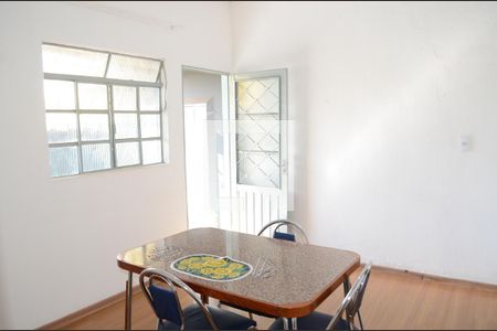 Sala de Jantar de casa para alugar com 4 quartos, 110m² em Maria Goretti, Belo Horizonte