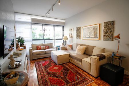 Sala de Estar de apartamento à venda com 2 quartos, 117m² em Pinheiros, São Paulo