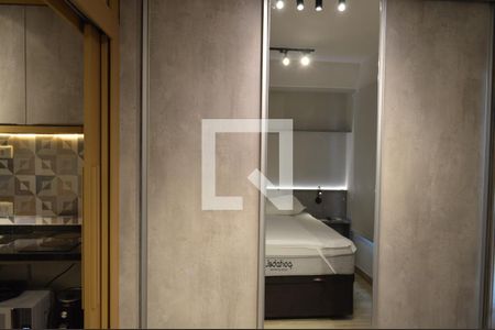 Quarto de kitnet/studio para alugar com 1 quarto, 21m² em Vila Firmiano Pinto, São Paulo