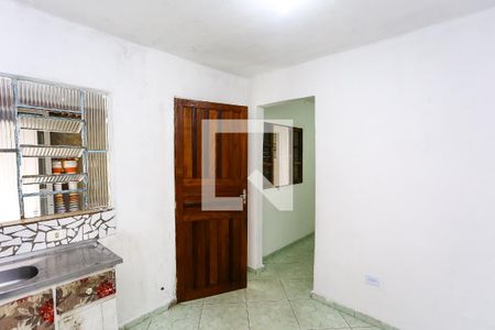 Sala/Cozinha de casa para alugar com 1 quarto, 35m² em Parque Arariba, São Paulo